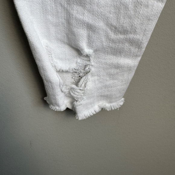 Boom Boom Jeans Women's 11 White Jeans Distressed Floral Embroidered Preppy Y2K - Picture 9 of 16